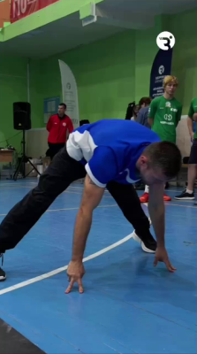 Это тот самый физрук, который мог участвовать в «Титанах» 😳, это четвертый день проекта «Тот самый физрук» и это Орехово-Зуево.