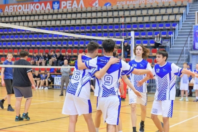 🏐🔥Полуфинал по волейболу был просто невероятным! Мы стали свидетелями захватывающих матчей и неподдельной борьбы на площадке. 